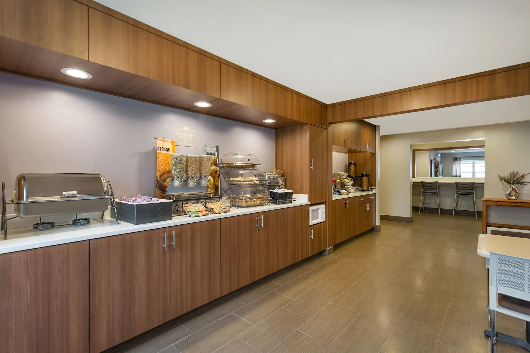 Breakfast - Microtel Inn & Suites by Wyndham Richmond Airport