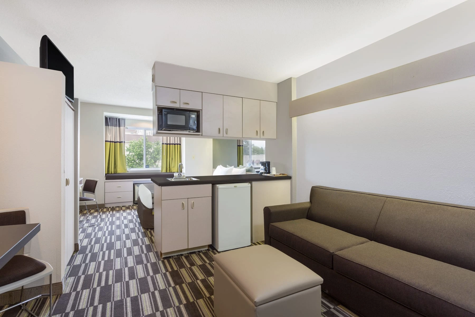 Premium Guest Room - Microtel Inn & Suites by Wyndham Richmond Airport